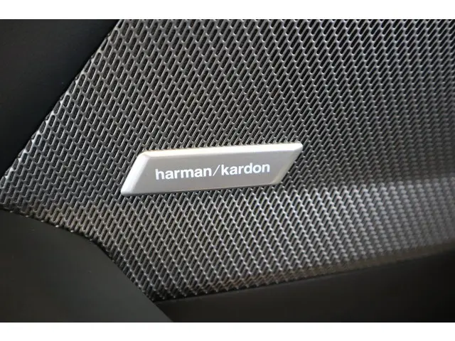 BMW 1 Serie 123 xDrive 5-deurs 2026 Benzine 23