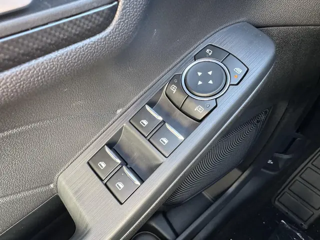 Ford Kuga 2.5 PHEV ST-Line X 2025 Hybride Benzine 22