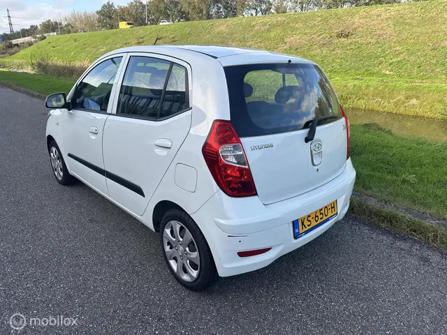 Hyundai i10 3
