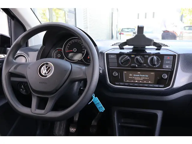 Volkswagen up! 1.0 2021 Benzine 12