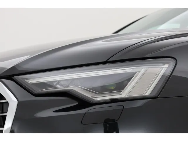 Audi A6 Avant 40 TDI quattroS Line 2019 Diesel 30