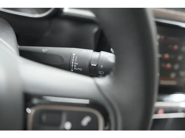 Citroën C3 PureTech 82 Shine 2023 Benzine 35