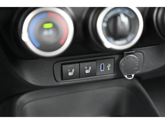 Toyota Aygo X 1.0 VVT-i MT Play 2025 Benzine 26