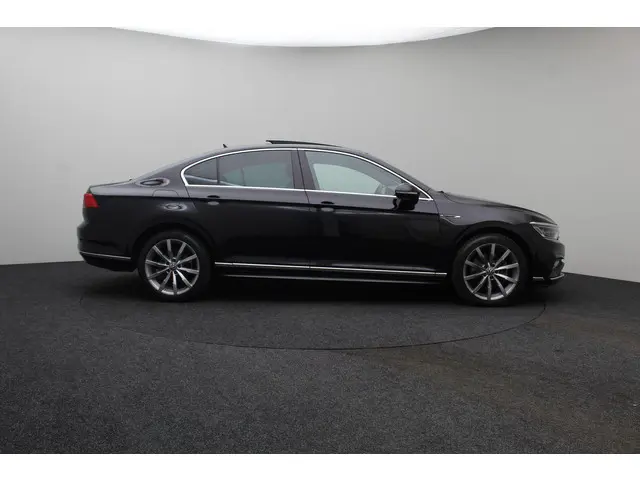 Volkswagen Passat 2.0 TSI R-Line Business + 2020 Benzine 15