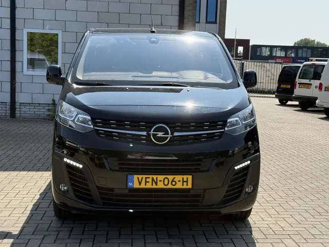 Opel Vivaro 2.0 CDTI 150PK EURO6 L3H1 2020 Diesel 17