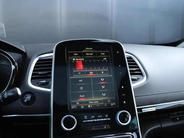 Renault Espace 1.6 dCi Initiale Paris 7p. 2018 Diesel 9