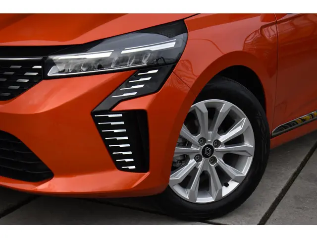 Renault Clio TCe 90 GPF evolution 2024 Benzine 4