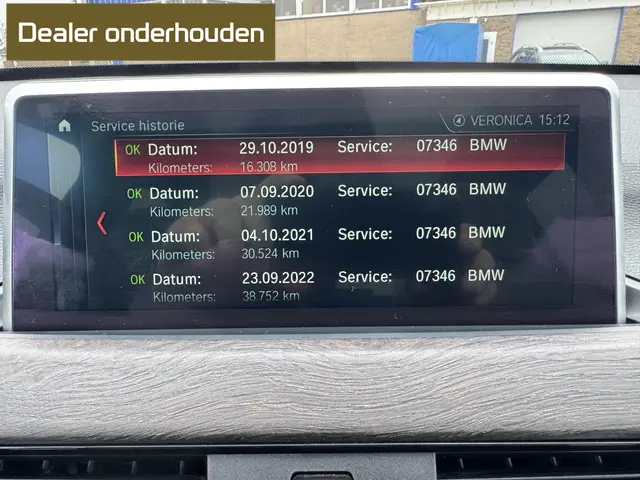 BMW X1 xDrive20i High Executive 2017 Benzine 20