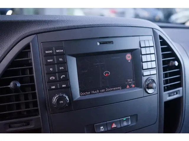 Mercedes-Benz Vito 116 CDI Lang 2020 Diesel 12