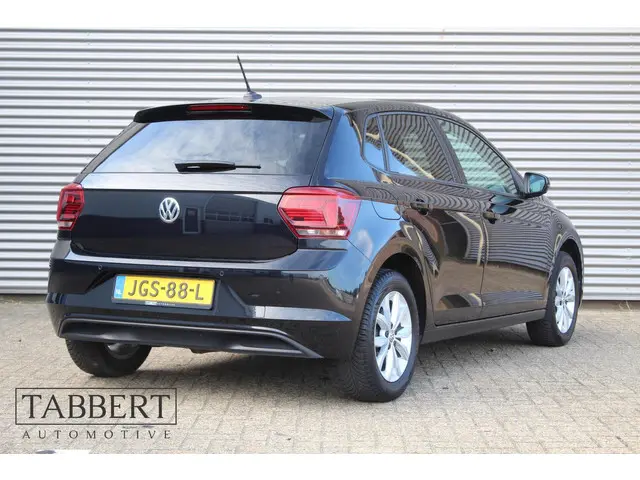 Volkswagen Polo 1.0 TSI Highline Zwart 5dr 2018 Benzine 2