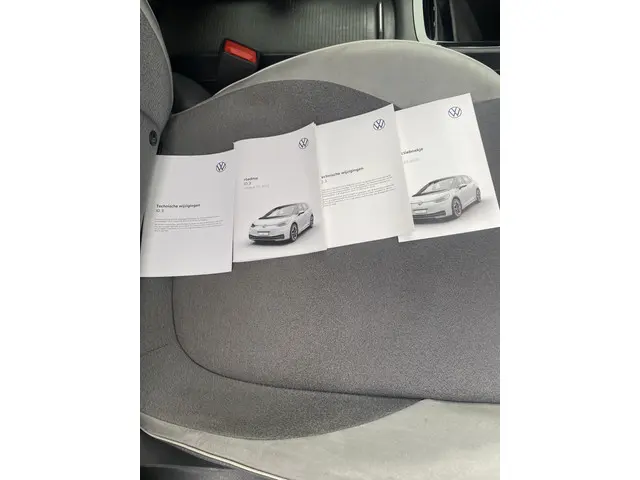 Volkswagen ID.3 First Plus 58 kWh 2020 Elektrisch 33