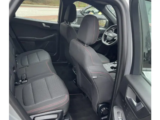 Ford Kuga 2.5 PHEV ST-Line 2024 Hybride Benzine 22