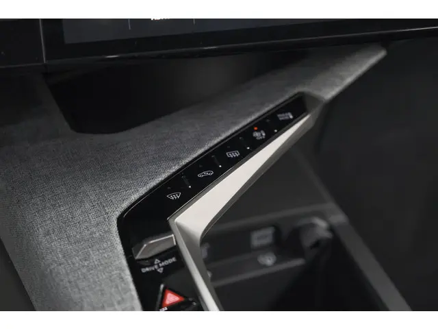 Peugeot 3008 1.2 Hybrid 145 GT 2025 Hybride Benzine 41