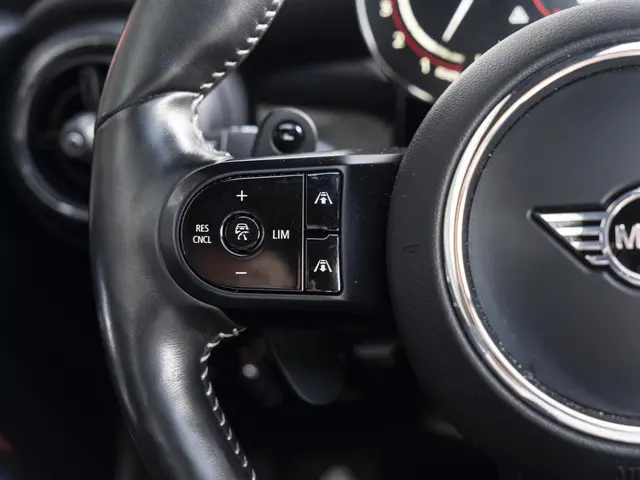 MINI 3-Deurs John Cooper Works 2022 Benzine 26