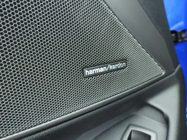 BMW 3 Serie Touring 320i 2024 Benzine 24