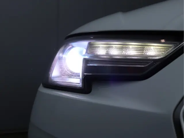 Audi A4 Avant 2.0 TFSI 2016 Benzine 8