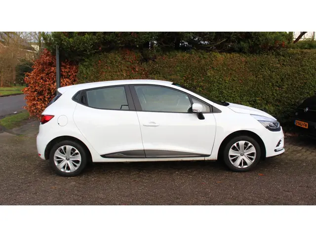 Renault Clio 0.9 TCe Zen 2016 Benzine 16