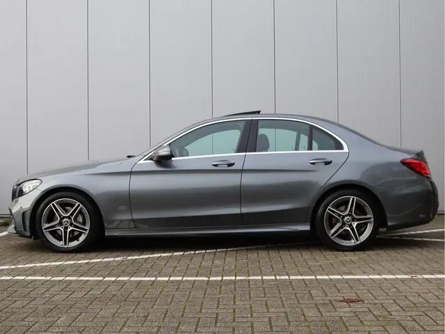 Mercedes-Benz C-Klasse 180 AMG-line 2019 Benzine 18