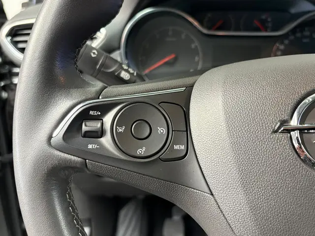 Opel Crossland 1.2 Turbo Elegance 2022 Benzine 16