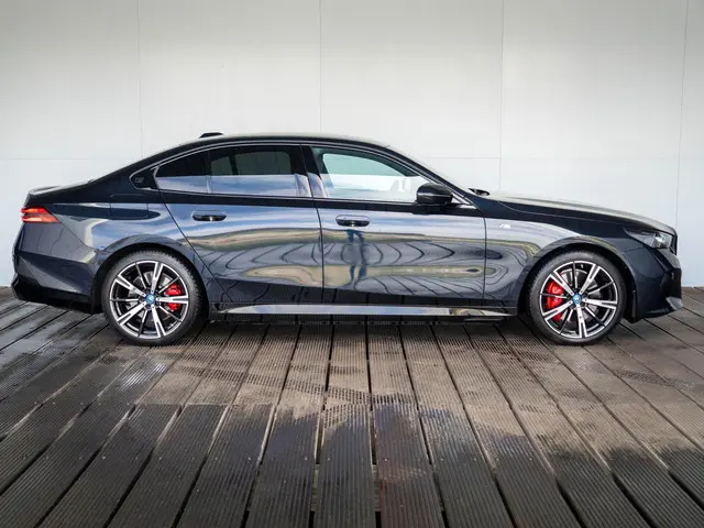 BMW i5 eDrive40 2024 Elektrisch 4