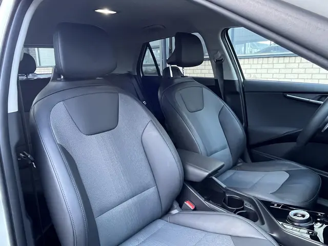 Kia Niro EV Edition 64.8 kWh 2023 Elektrisch 25