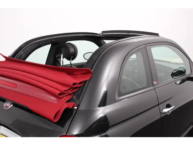 Fiat 500C 1.0 Hybrid Lounge Plus 2020 Benzine 26