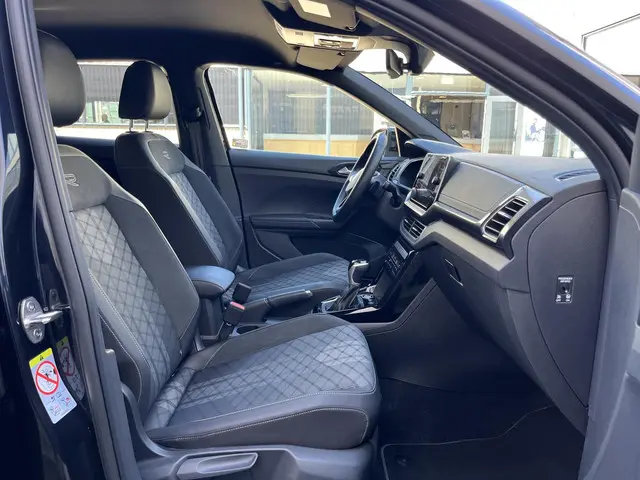 Volkswagen T-Cross 1.0 TSI R-Line Business 2024 Benzine 28