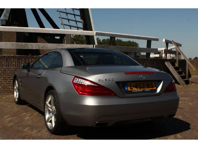 Mercedes-Benz SL 500 2012 Benzine 8
