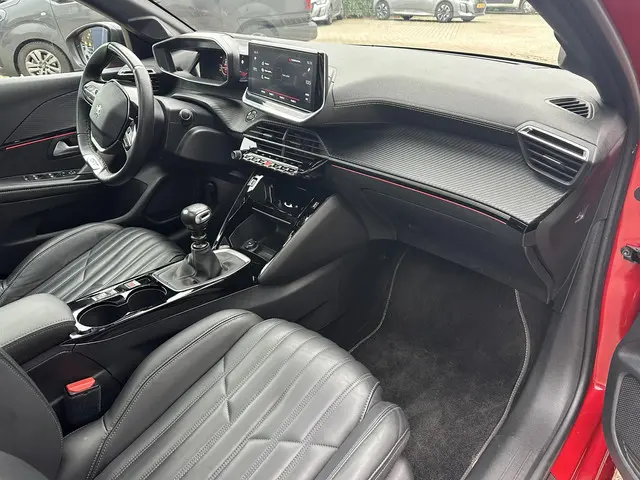 Peugeot 208 1.2 Turbo 100 PK GT Pack 2021 Benzine 43