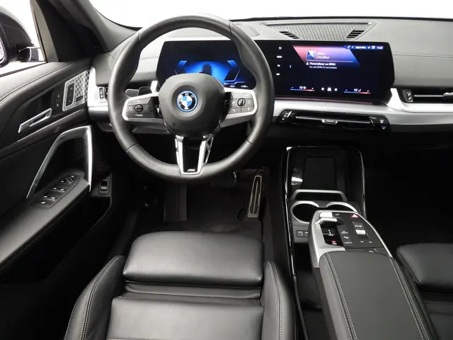 BMW iX2 xDrive30 2024 Elektrisch 10