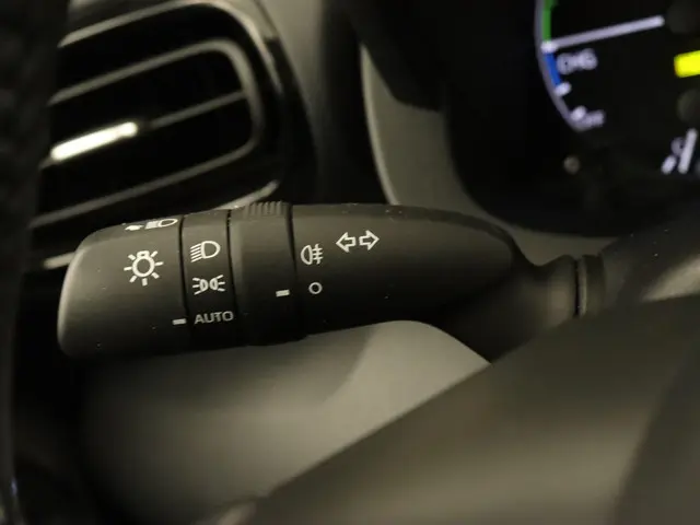 Toyota Yaris 1.5 Hybrid Active 2021 Hybride Benzine 23