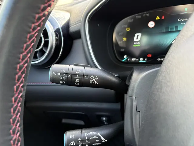 MG EHS 1.5 TGDI Luxury 2023 Hybride Benzine 27