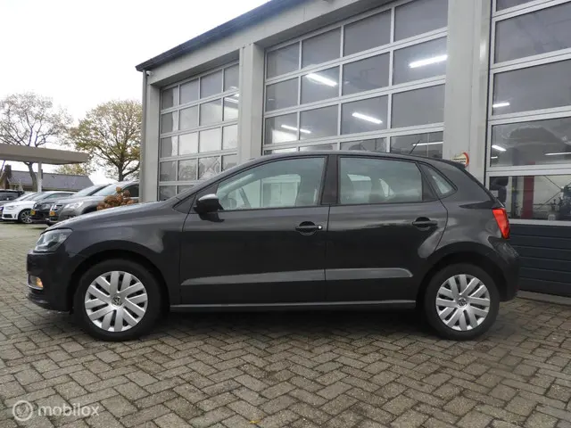 Volkswagen Polo 1.2 TSI Comfortline 2015 Benzine 3