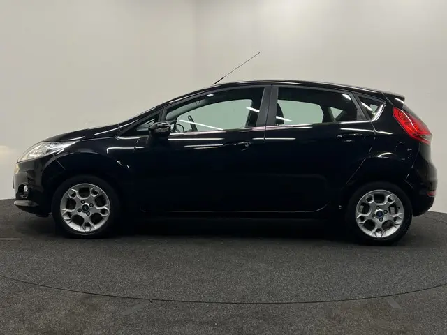 Ford Fiesta 1.25 Titanium 2013 Benzine 3