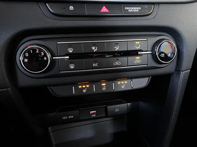 Kia XCeed 1.5 T-GDI DynamicLine 2022 Benzine 19