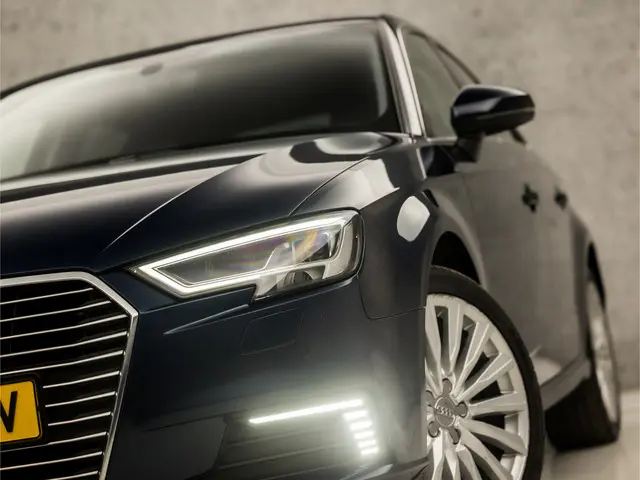 Audi A3 Sportback 1.4 e-tron Sport 2018 Hybride Benzine 24