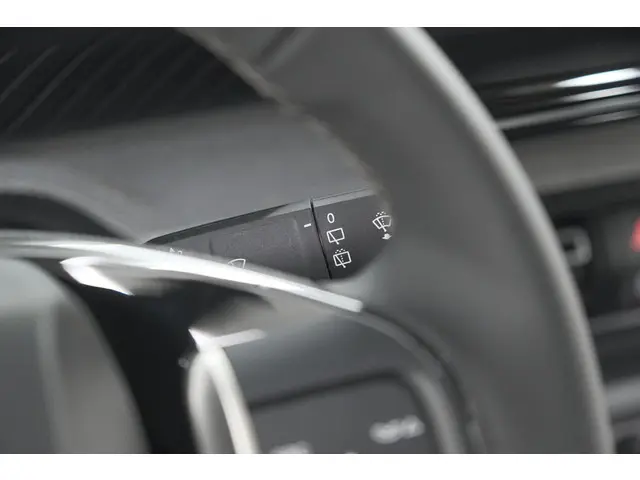 Citroën C3 1.2 Turbo 100pk Plus 2025 Benzine 34