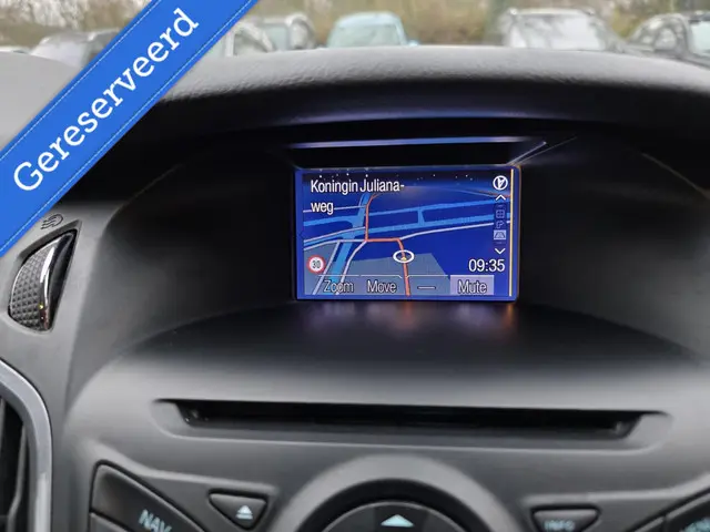 Ford Focus Wagon 1.0 EcoBoost Titanium 2013 Benzine 14