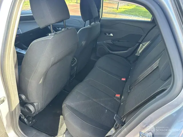 Peugeot 308 1.2 PT Act. Pack Bns 2022 Benzine 10