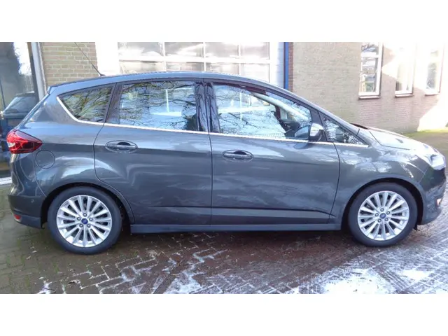 Ford C-MAX 1.5 Titanium 2016 Benzine 4