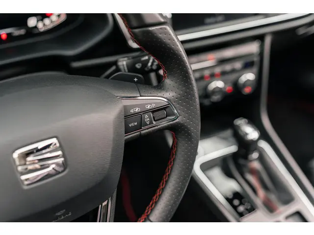 SEAT Leon 1.5 TSI FR NAP DSG Beats Pano ACC 2020 Benzine 23