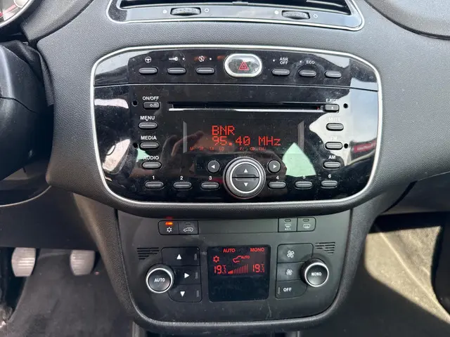 Fiat Punto Evo 0.9 TwinAir Sport 2013 Benzine 12