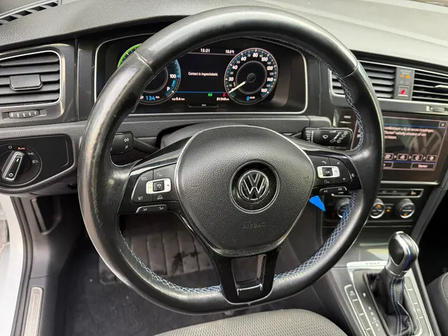 Volkswagen e-Golf E-Golf 2017 Elektrisch 31