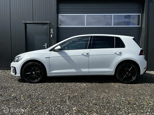 Volkswagen Golf 1.4 TSI GTE | VERKOCHT 2018 Hybride Benzine 2