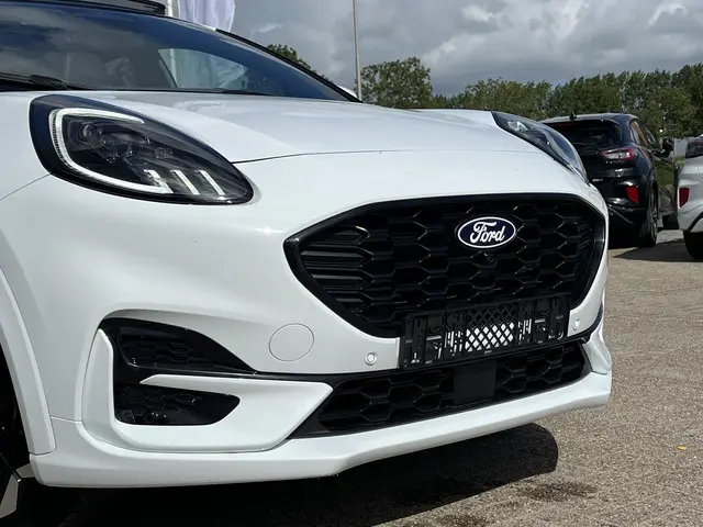 Ford Puma 1.0 EcoBoost Hybrid ST-Line X 2024 Benzine 3