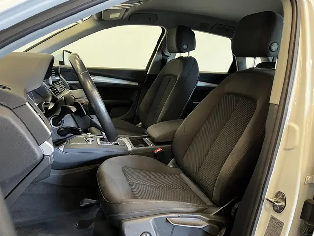 Audi Q5 50 TFSI e S edition 2020 Hybride Benzine 34