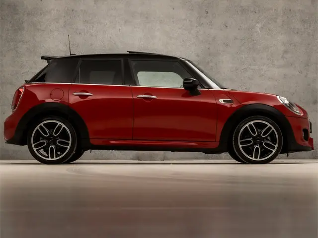 MINI Cooper Mini 1.5 JCW Pack 2019 Benzine