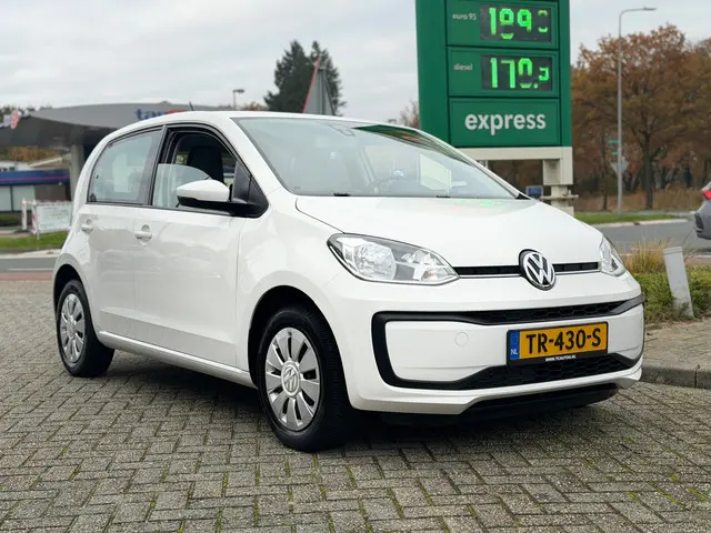 Volkswagen up! 1.0 BMT move up! 2e eigenaar !! 2018 Benzine 10