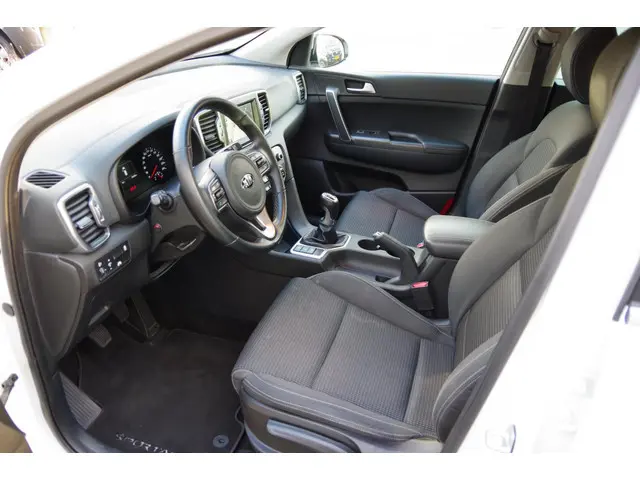 Kia Sportage 1.6 GDI First Edition 2016 Benzine 11