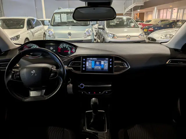 Peugeot 308 1.2 VTi Blue Lease 2013 Benzine 8